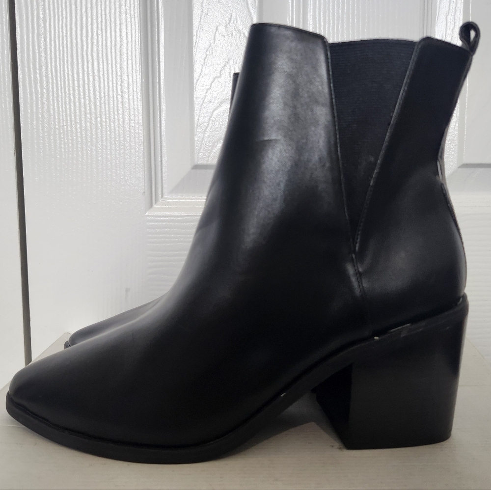 Women's Size 10 BP Baylee Black Side Zip Ankle Boots
